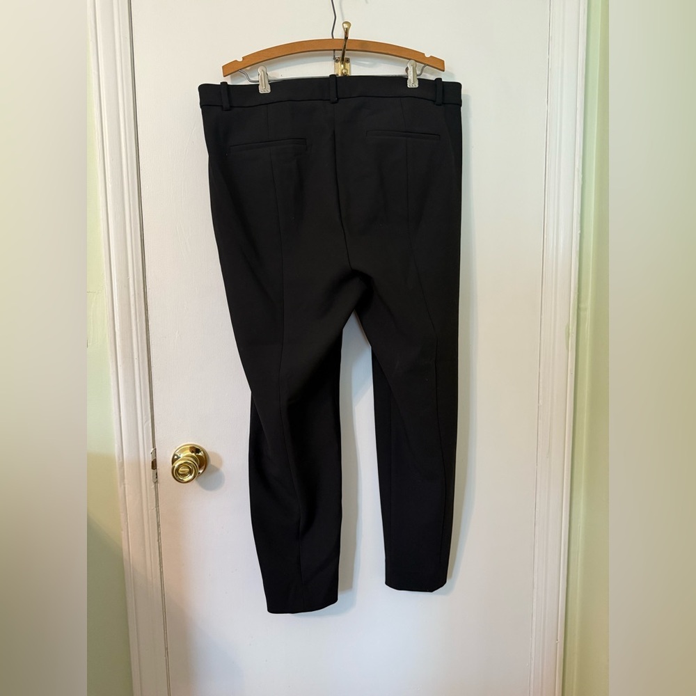 Elegant Black Women's Pants - Picture 4 of 13